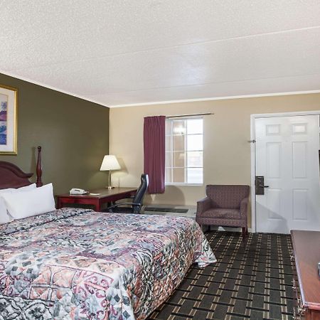 Days Inn By Wyndham Lenoir City Exterior foto